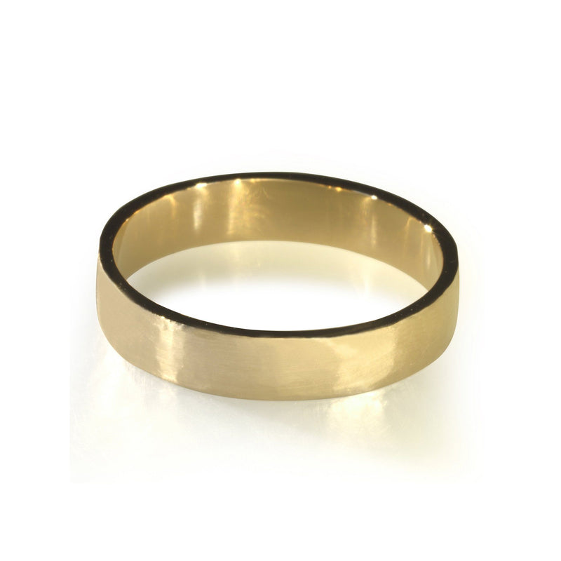 yellow gold 5mm hammered band 