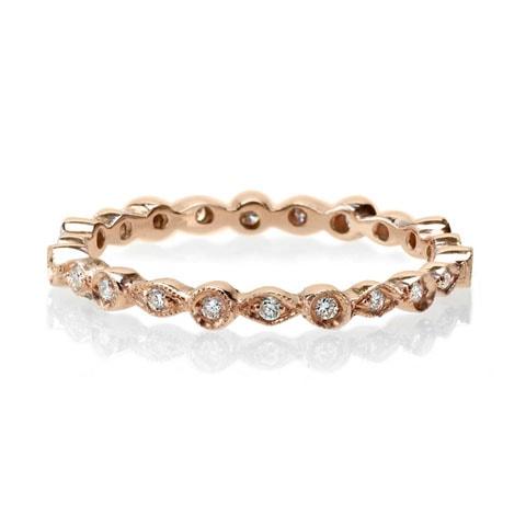 Diamond band in rose gold 